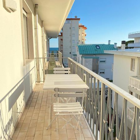 לידו די ג'סולו Appartamenti Cristina Carraro Immobiliare - Family Apartments מראה חיצוני תמונה